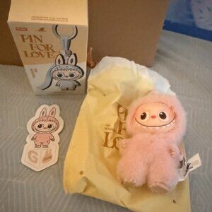 POP MART LABUBU PIN FOR LOVE LETTER J CONFIRMED NIB BAG CHARM